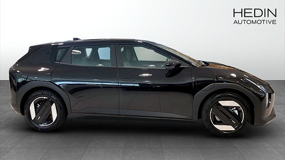 Kia EV4 4 of 15