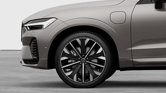 Volvo XC60 19 of 30