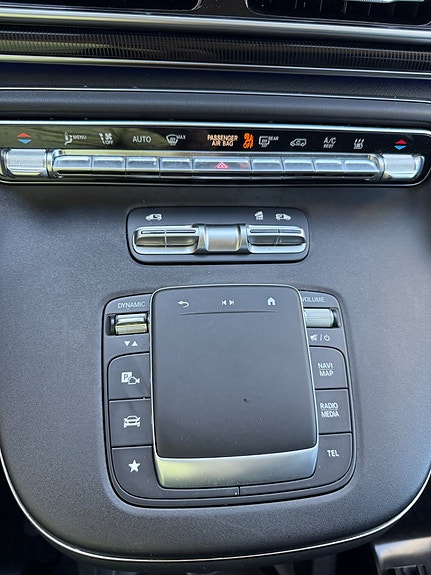 Mercedes-Benz V220 14 of 18