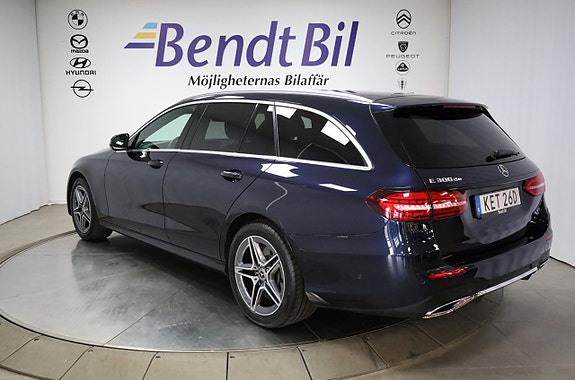 Mercedes-Benz E300 7 of 27