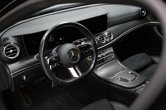 Mercedes-Benz E300 6 of 27