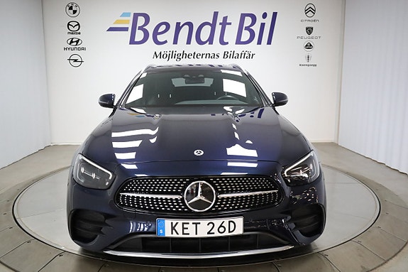Mercedes-Benz E300 2 of 27