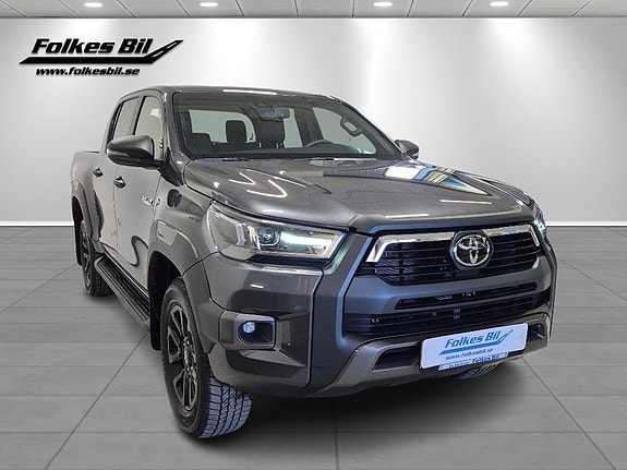 Toyota HiLux 3 of 5