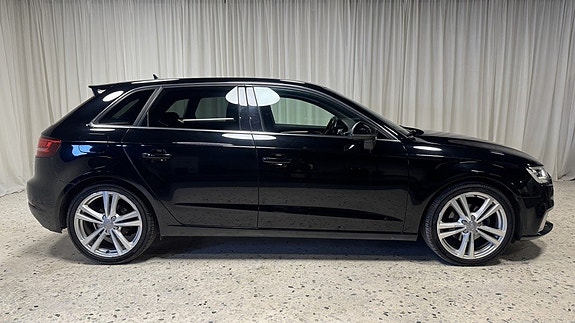 Audi A3 4 of 5