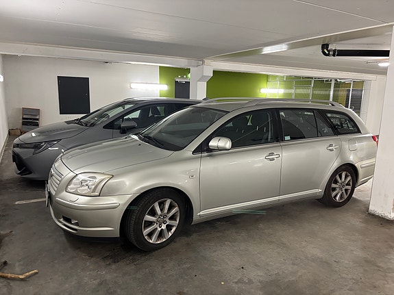 İkinci el  Toyota Avensis 2.4