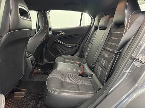 Mercedes-Benz GLA200 8 of 19