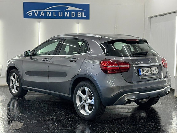 Mercedes-Benz GLA200 5 of 19