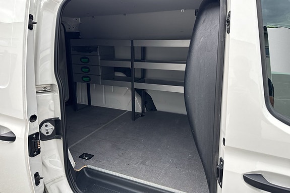 Volkswagen Caddy Maxi 10 of 18