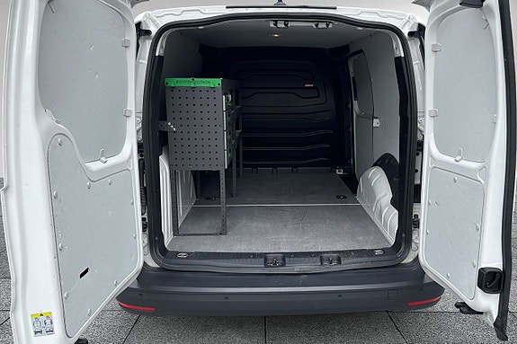 Volkswagen Caddy Maxi 8 of 18