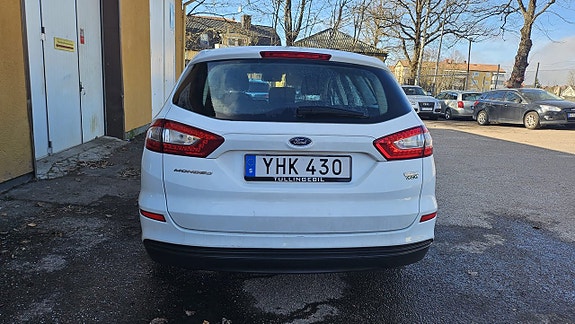 Ford Mondeo 4 of 5