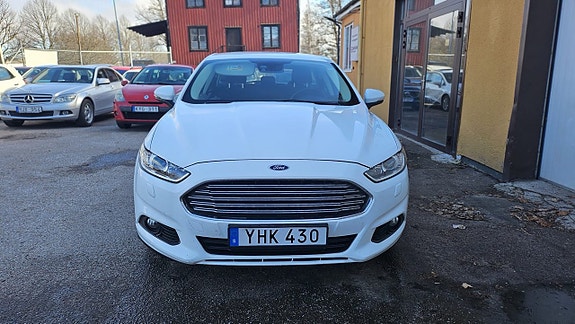 Ford Mondeo 2 of 5