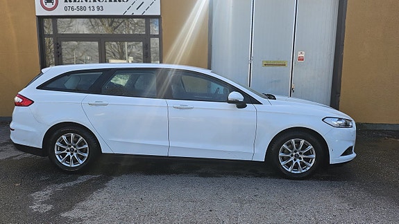 Ford Mondeo 3 of 5