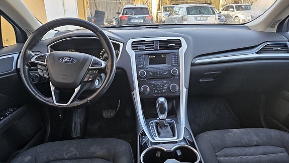 Ford Mondeo 6 of 9