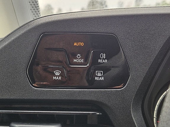 Volkswagen Caddy 23 of 26
