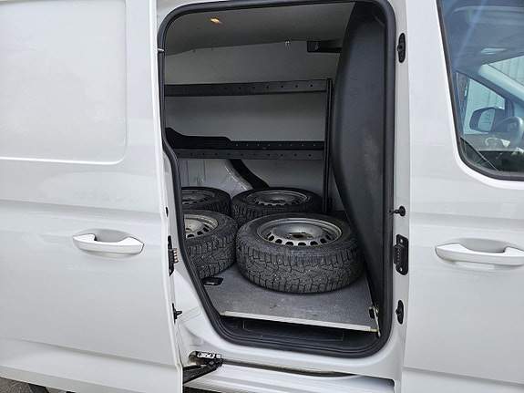 Volkswagen Caddy 14 of 26