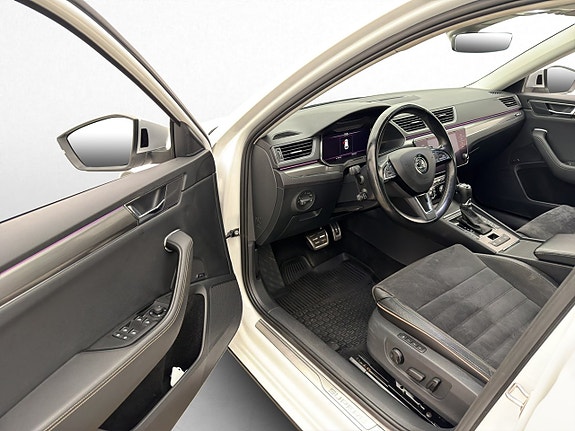 Skoda Superb Scout 10 of 30