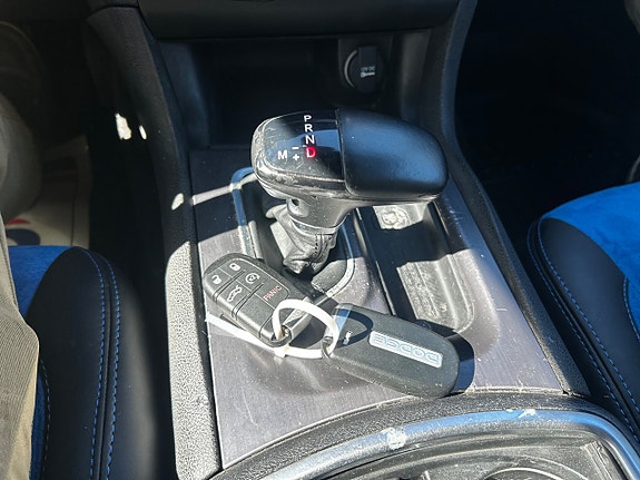 Dodge Charger 16 of 19