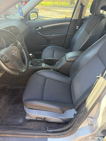 Saab 9-3 4 of 5