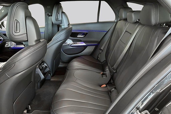 Mercedes-Benz E300 de 9 of 24