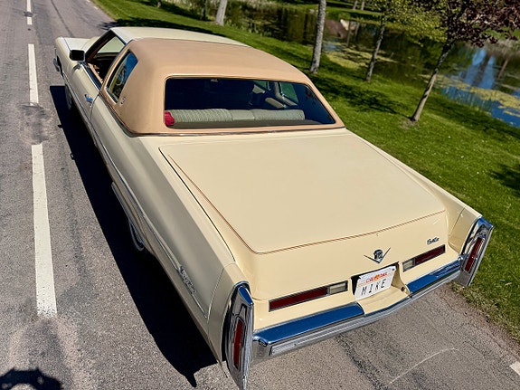 Cadillac Coupé DeVille 9 of 25