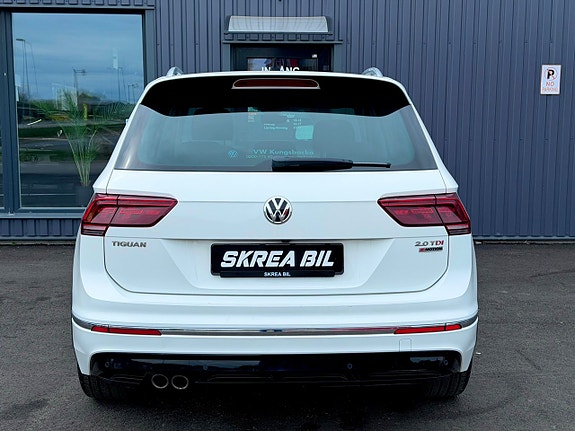 Volkswagen Tiguan 10 of 23