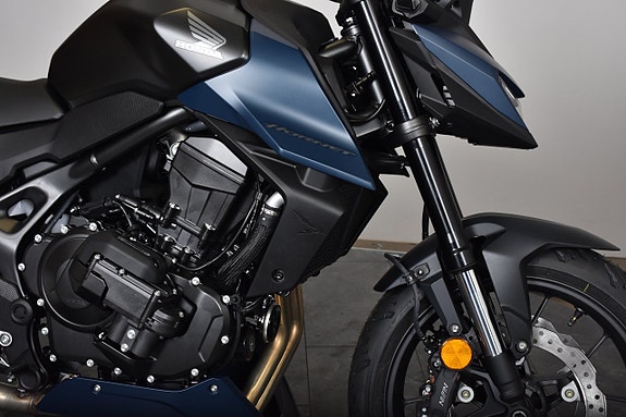 Honda CB750 Hornet E-Clutch FINNS FÖR OMGÅENDE LEVERANS 16 of 17