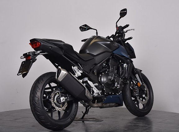 Honda CB750 Hornet E-Clutch FINNS FÖR OMGÅENDE LEVERANS 7 of 17