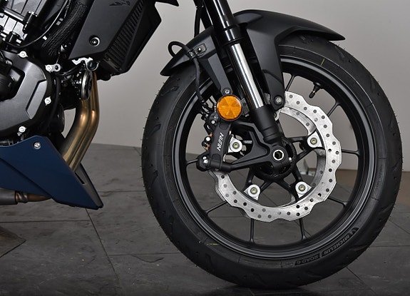 Honda CB750 Hornet E-Clutch FINNS FÖR OMGÅENDE LEVERANS 12 of 17
