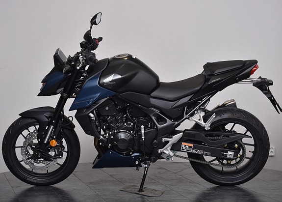 Honda CB750 Hornet E-Clutch FINNS FÖR OMGÅENDE LEVERANS 3,45% Räntekampanj 4 of 5