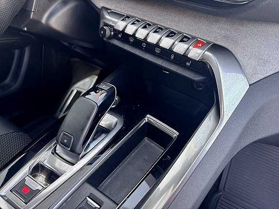 Peugeot 5008 11 of 17