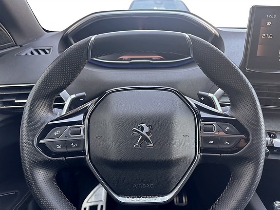 Peugeot 5008 10 of 17