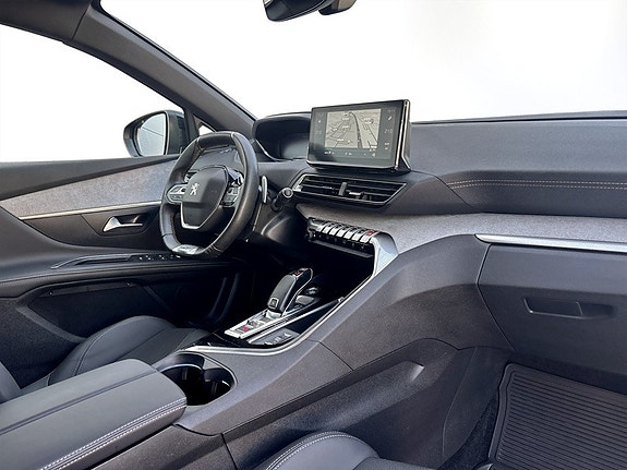 Peugeot 5008 9 of 17