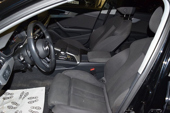 Audi A4 5 of 5