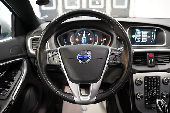 Volvo V40 Cross Country 11 of 23