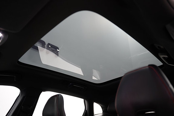 Volvo V40 Cross Country 8 of 23