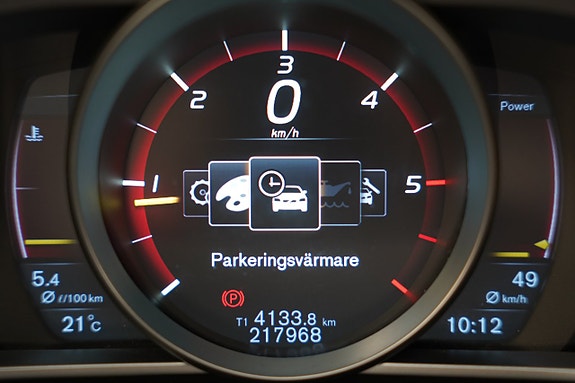 Volvo V40 Cross Country 13 of 23