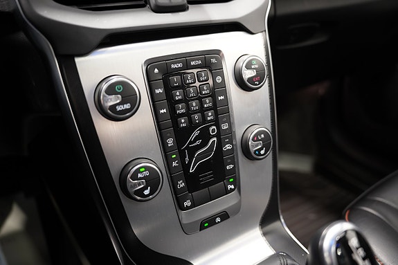Volvo V40 Cross Country 15 of 23
