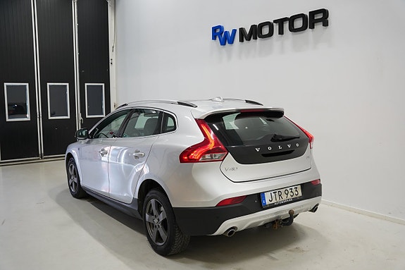 Volvo V40 Cross Country 4 of 5
