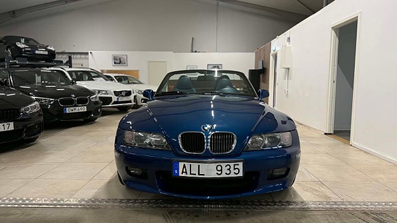 BMW Z3 2 of 5
