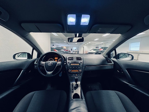 Toyota Avensis 8 of 20