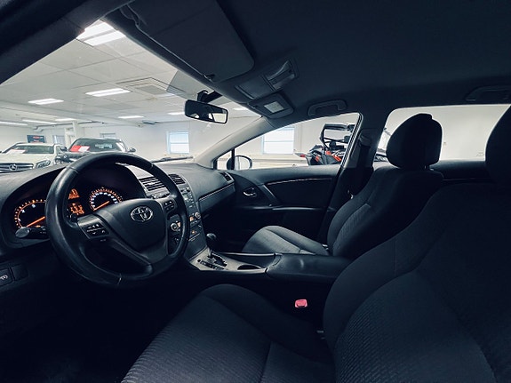 Toyota Avensis 7 of 20