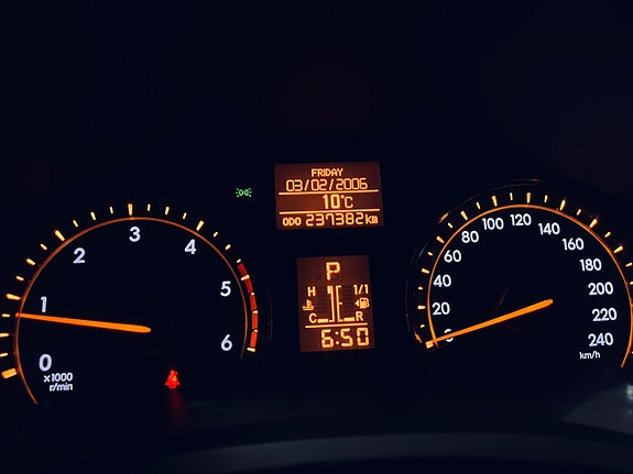 Toyota Avensis 15 of 20