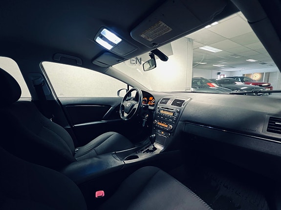 Toyota Avensis 10 of 20