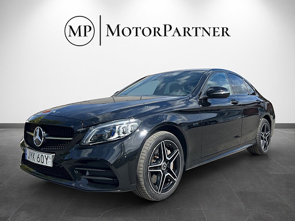 Mercedes-Benz C300 e 4 of 5