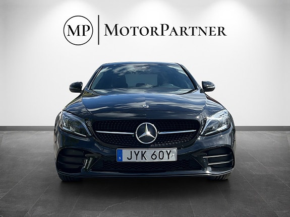 Mercedes-Benz C300 e 3 of 5
