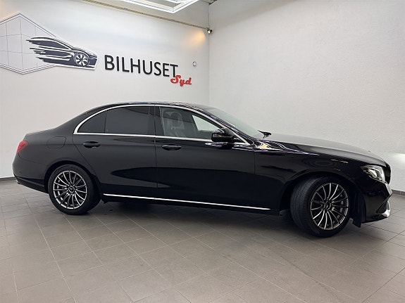 Mercedes-Benz E220 d 2 of 5