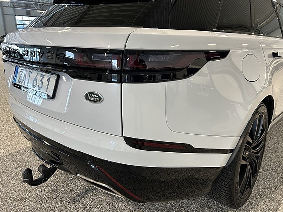 Land Rover Range Rover Velar 7 of 26