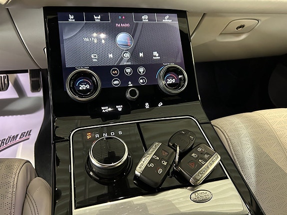 Land Rover Range Rover Velar 20 of 26