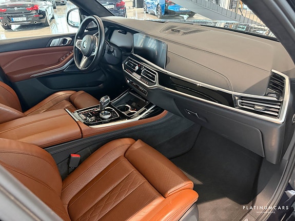 BMW X7 6 of 24