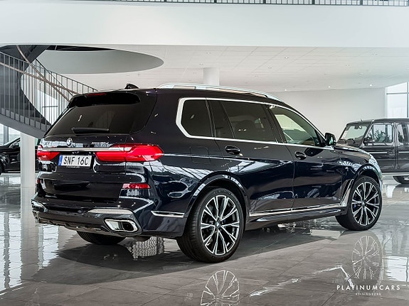 BMW X7 2 of 24